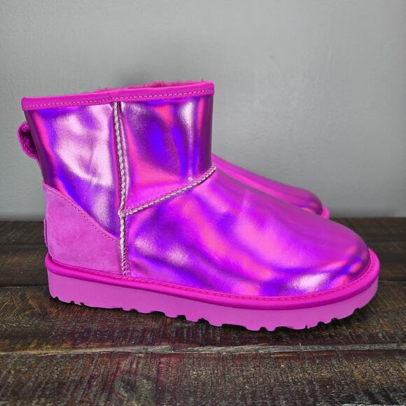 NEW UGG Classic Mini Irredescent Womens Size 6 Slip On Shoe Boots Pink Fur Lined - Picture 1 of 12